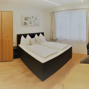 Appartement In Mariahilfer Strasse, Wenen
