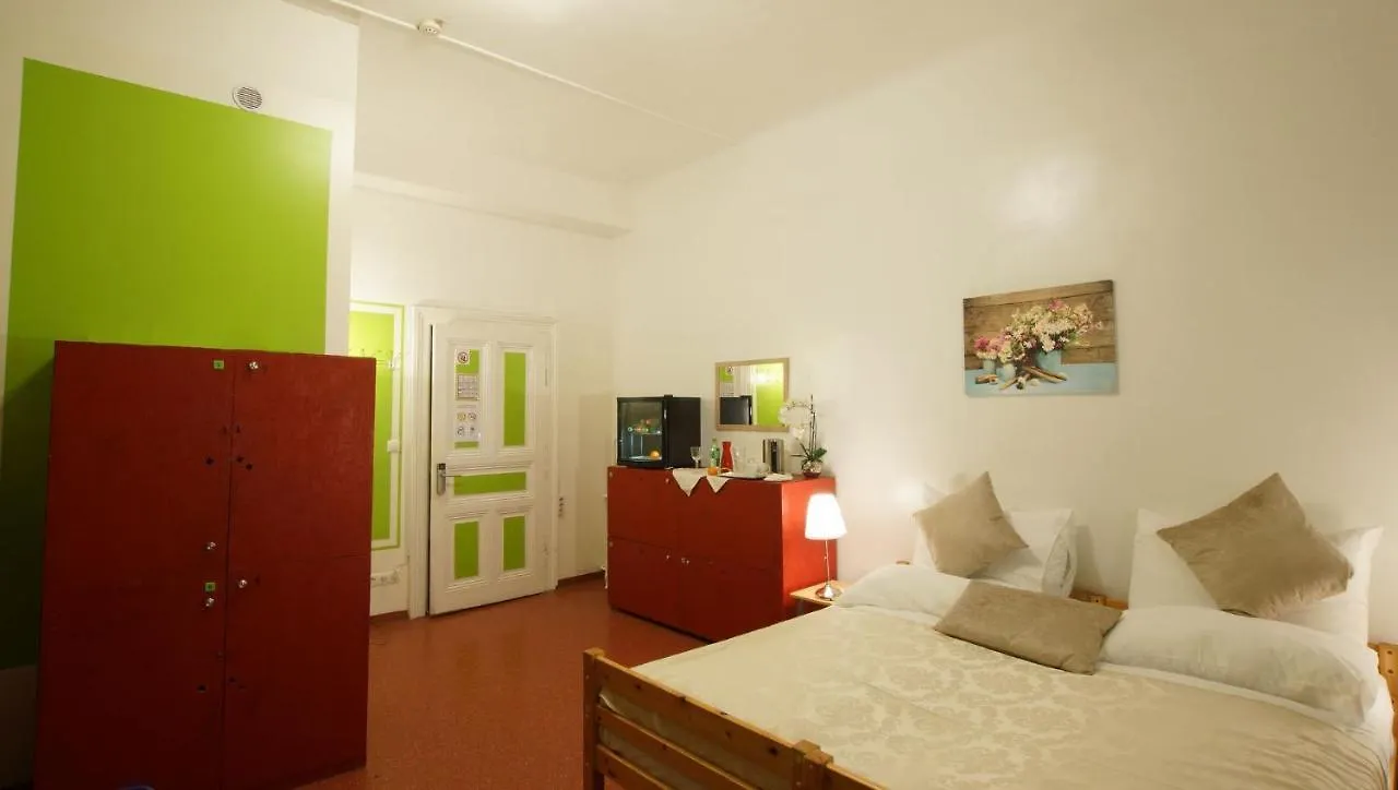 Westend City Hostel Viena