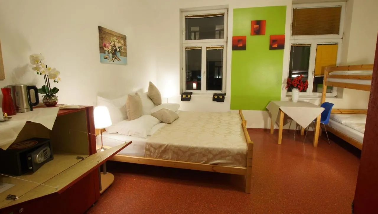 Westend City Hostel Viena