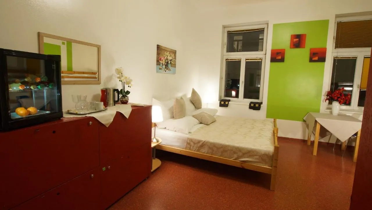 Westend City Hostel Viena 0*,