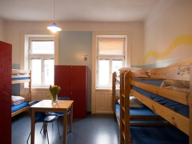 Westend City Hostel Viena