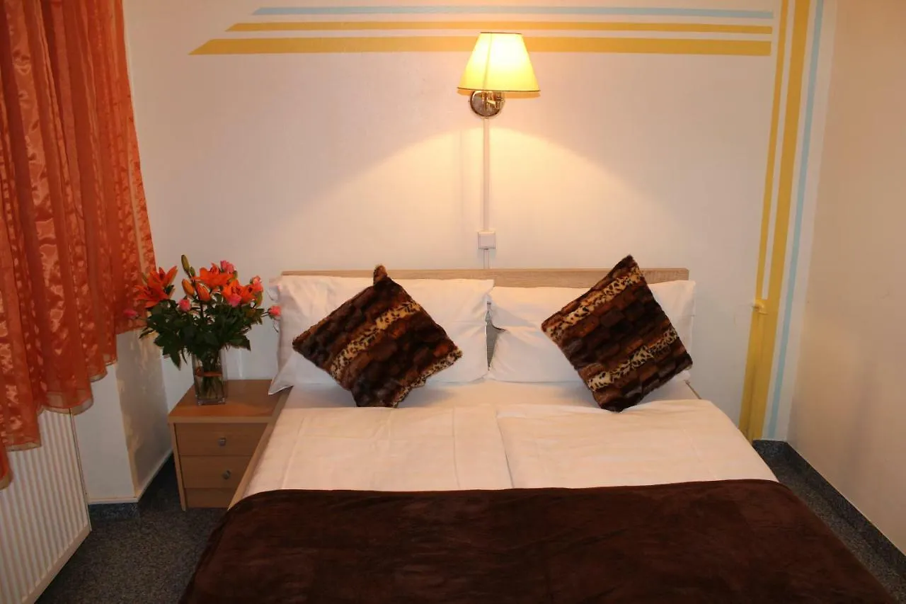Westend City Hostel Viena 0*,  Áustria