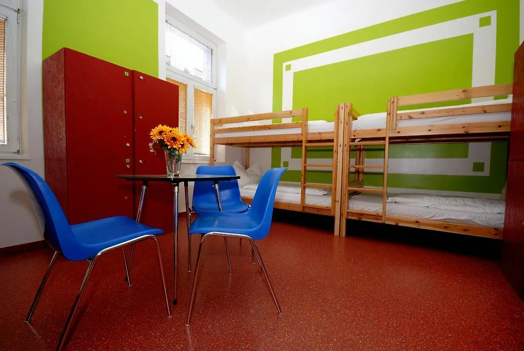 Westend City Hostel Viena