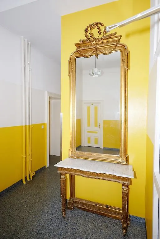 Westend City Hostel Viena 0*,